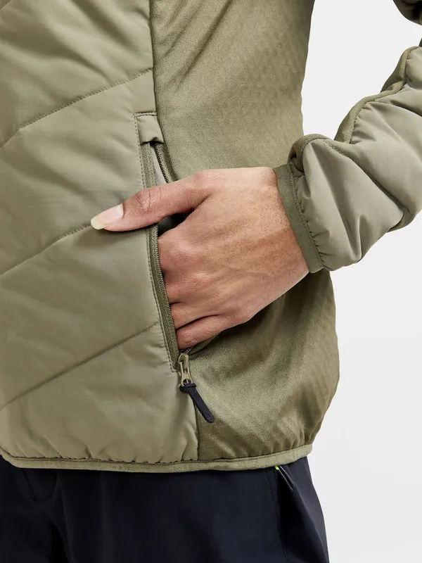 1911001-664000_ADV  Explore Hybrid Jacket W_Closeup4.jpg