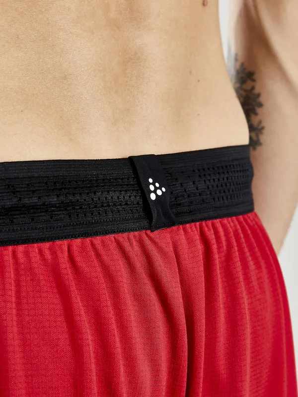 1911112-430000_Progress Basket Shorts M_Closeup5.jpg