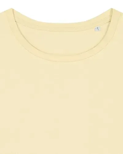 1913722-999200_ADV Trail Wool SS Tee W_Closeup3.jpg