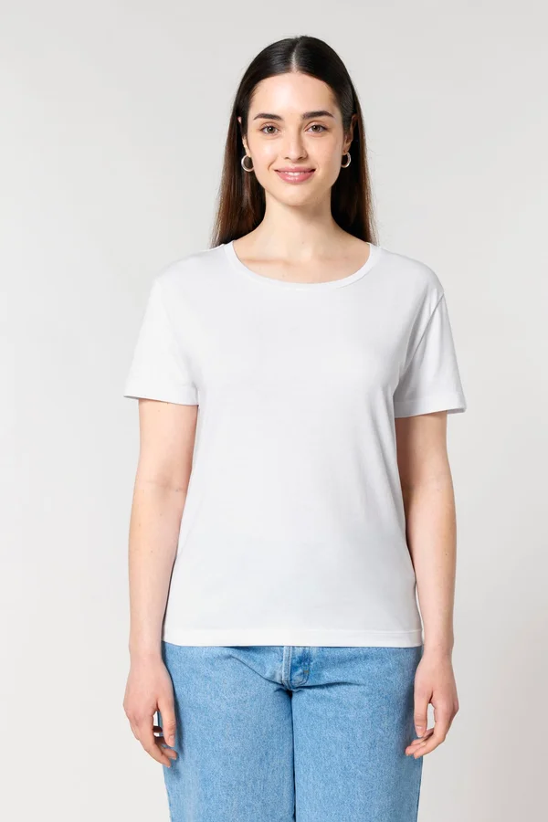 Das Damen-T-Shirt mit weitem Rundhalsausschnitt