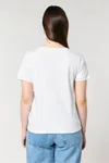 Das Damen-T-Shirt mit V-Ausschnitt