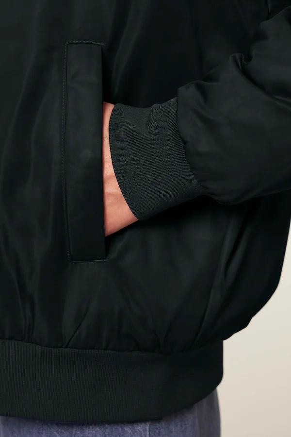 Die Unisex-Bomberjacke