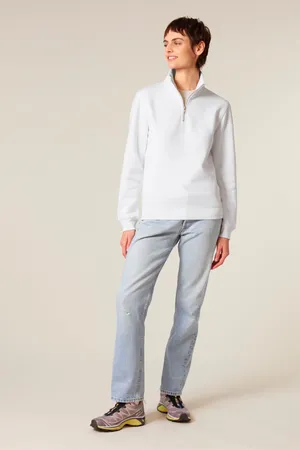 Das Unisex-Sweatshirt mit kurzem Reißverschluss