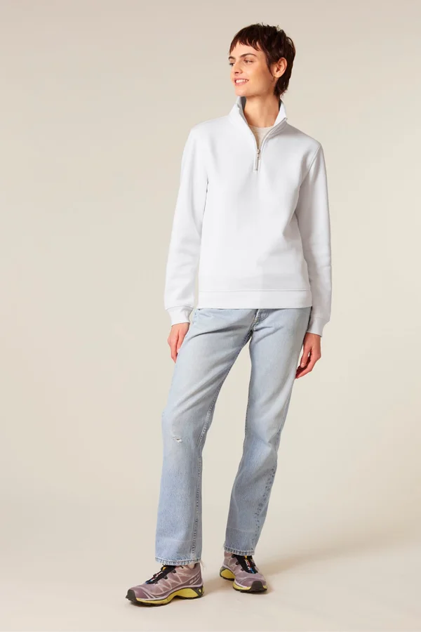 Das Unisex-Sweatshirt mit kurzem Reißverschluss