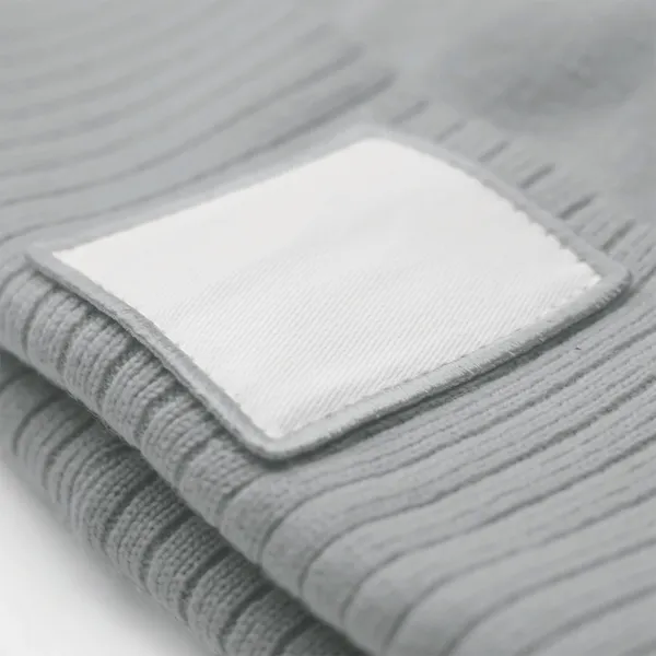 Mütze mit aufgesetztem Patch