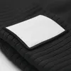Mütze mit aufgesetztem Patch