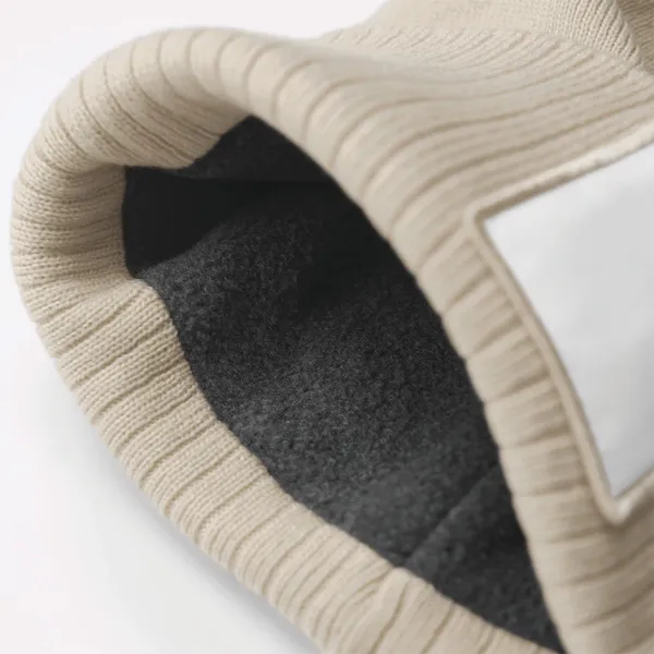 Mütze mit aufgesetztem Patch