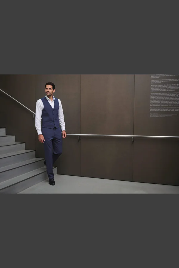 George men's fitted vest