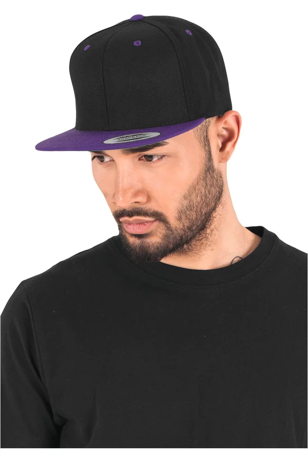 Classic two-tone snapback cap