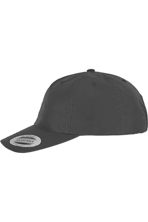 Snapback Cap in Nu