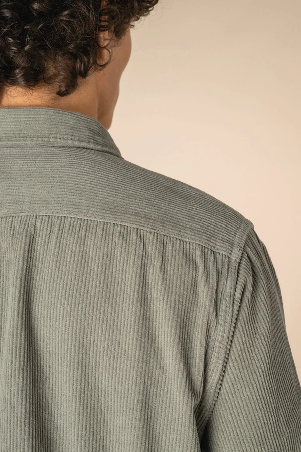 Umweltfreundliche ausgewaschene Herren-Hemdjacke aus Kord