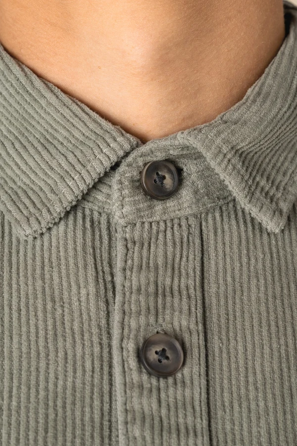 Umweltfreundliche ausgewaschene Herren-Hemdjacke aus Kord