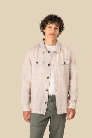 Ausgewaschene Herrenhemdjacke aus Leinen