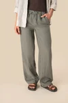 Ausgewaschene Damenhose aus Leinen