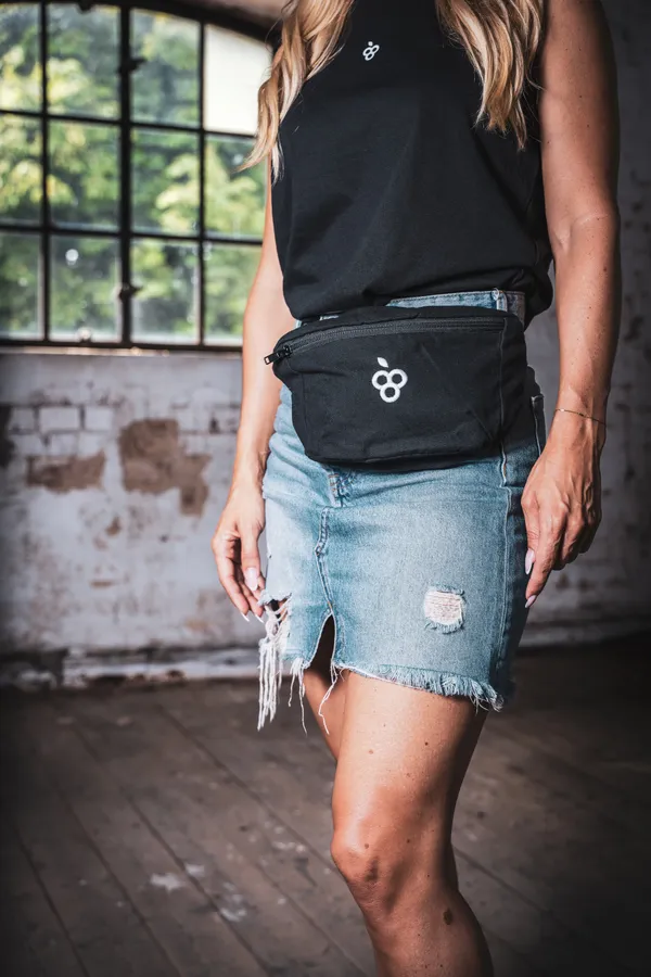 image-686b949e1a79e1b581cca1e1-DieWeinwanderungMerch_21.png