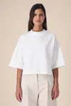 Das kurze Damen-T-Shirt aus recycelter Baumwolle