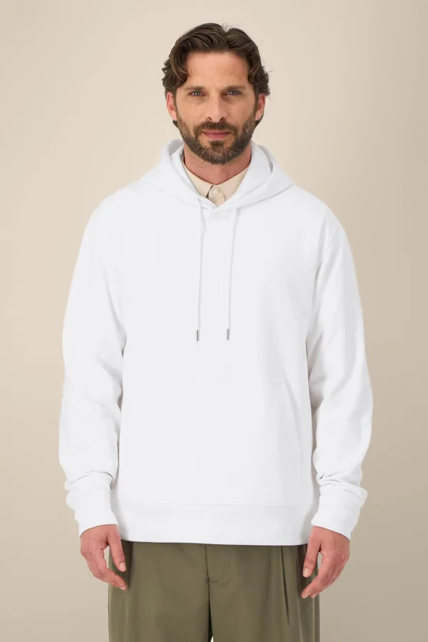 Der Unisex-Hoodie aus recycelter Baumwolle