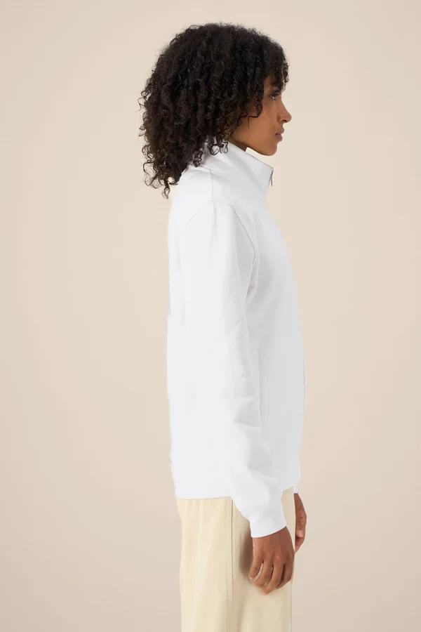 Das Unisex-Sweatshirt mit Reißverschluss und Stehkragen