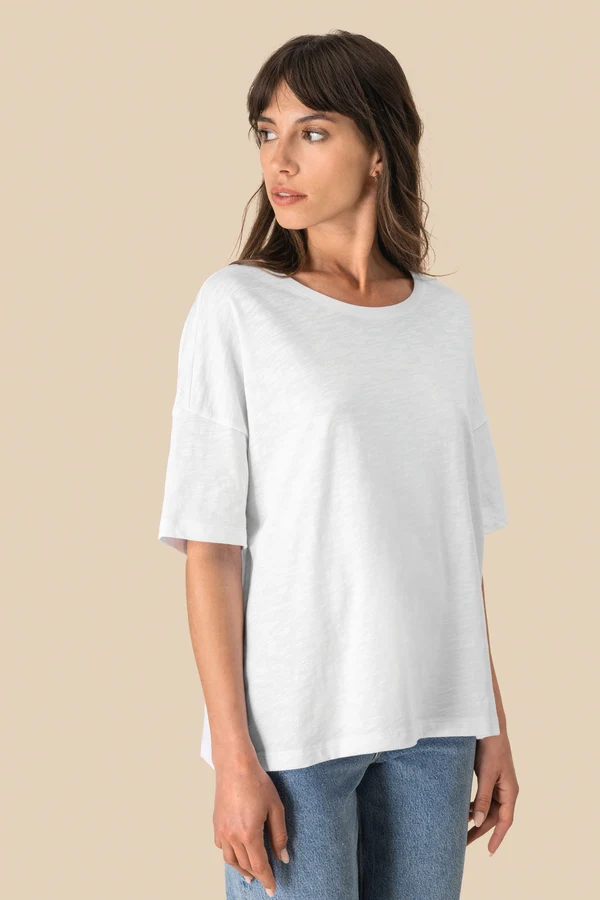 Umweltfreundliches Damen-Slub-Oversize-T-Shirt mit überschnittenen Schultern