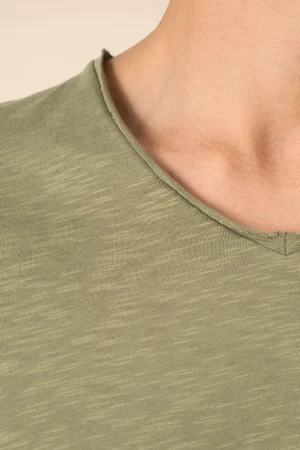 Umweltfreundliches T-Shirt mit Slubkragen und überschnittenen Schultern für Herren