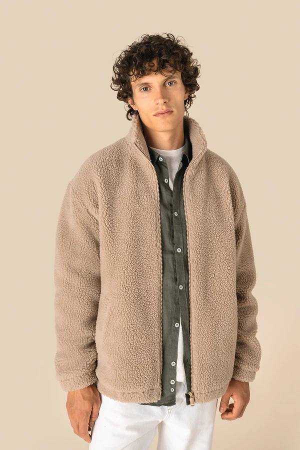 Unisex-Sweatshirt aus Sherpa mit Reißverschluss und überschnittenen Schultern