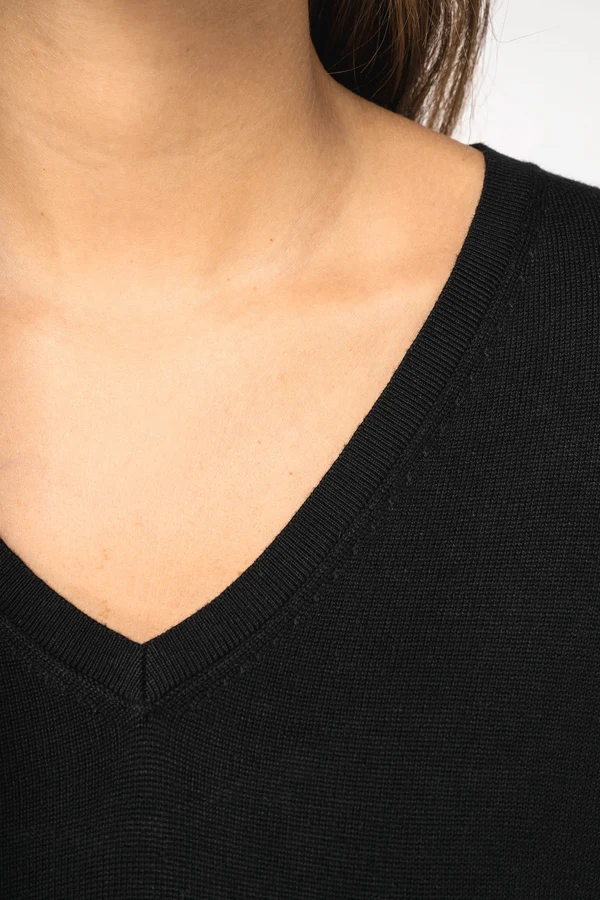 Umweltfreundlicher Damenpullover mit V-Ausschnitt aus Lyocell