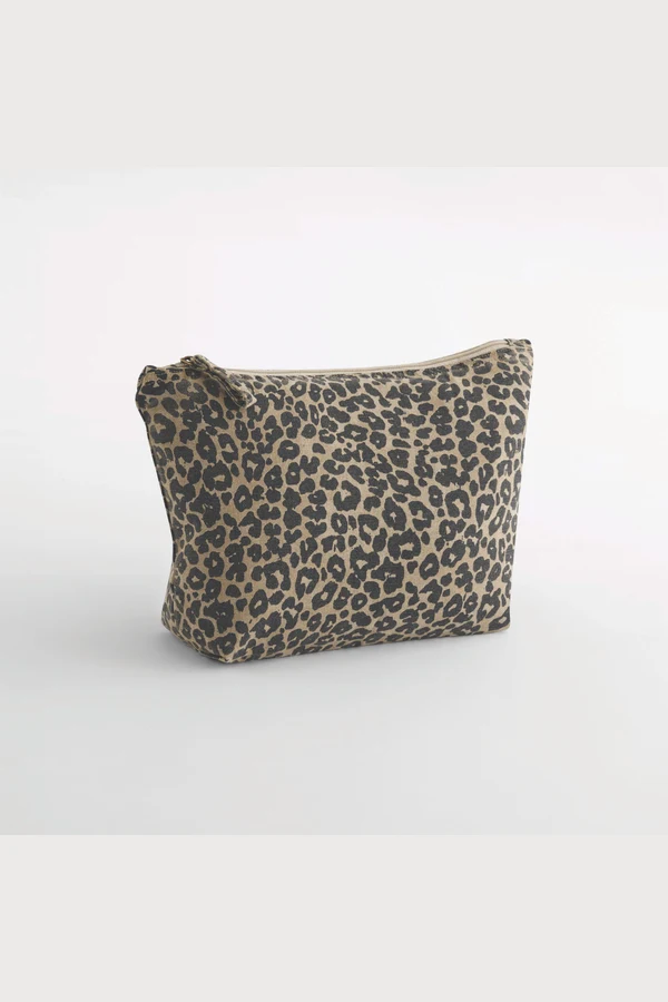 Clutch aus Canvas mit Leopardenmuster