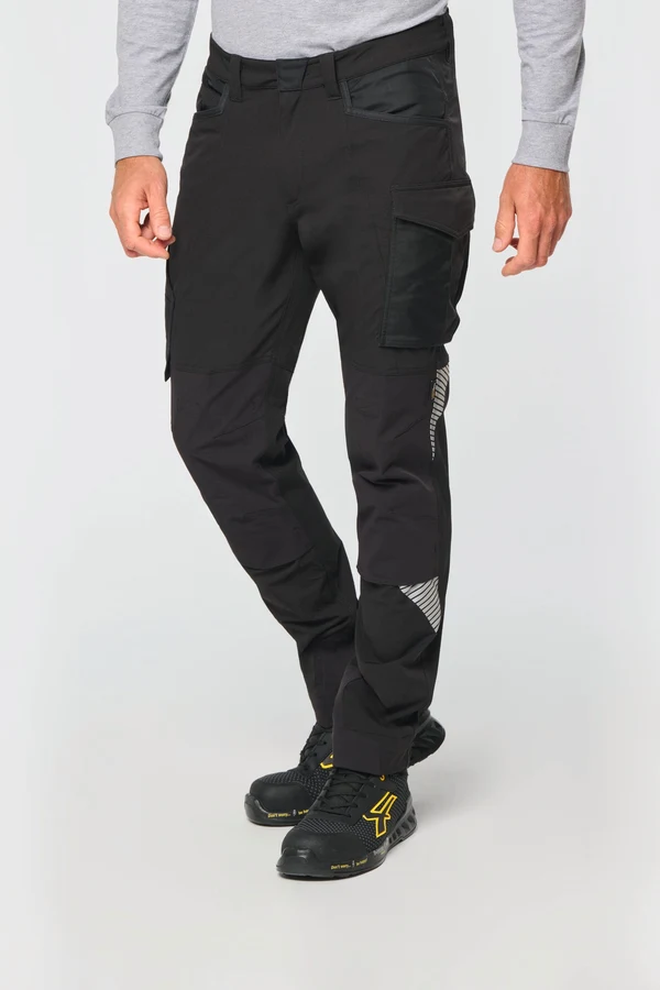 Recycelte Stretchhose mit mehreren Taschen