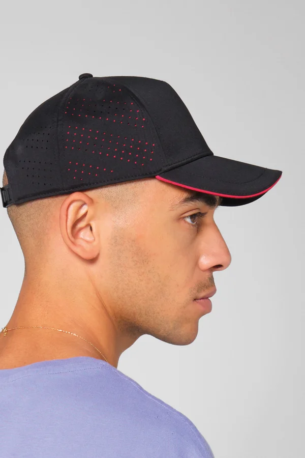 Accelerate Cap Black / Red