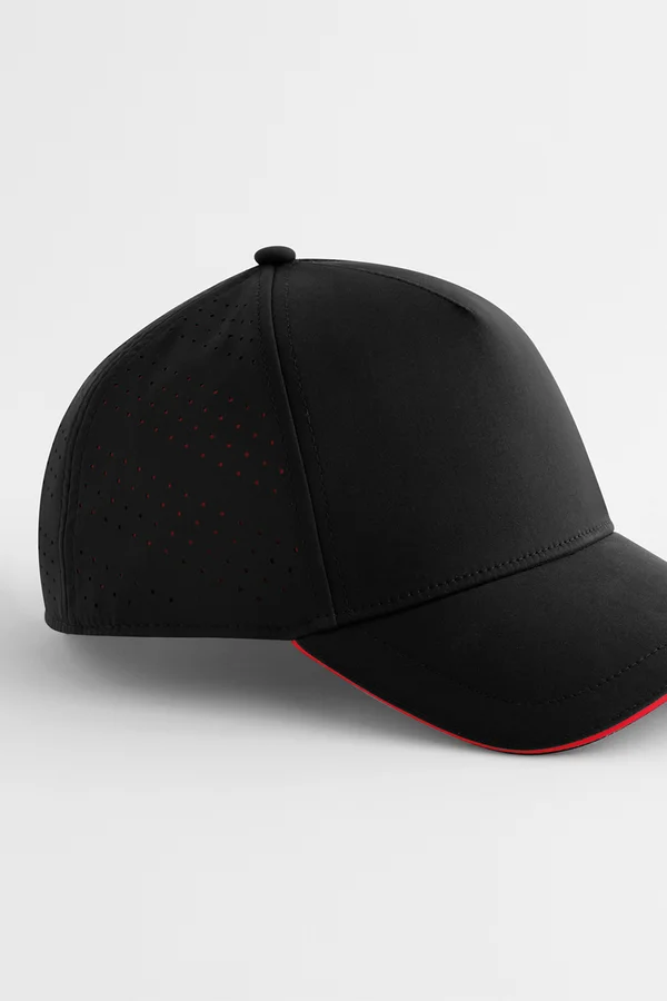 Accelerate Cap Black / Red