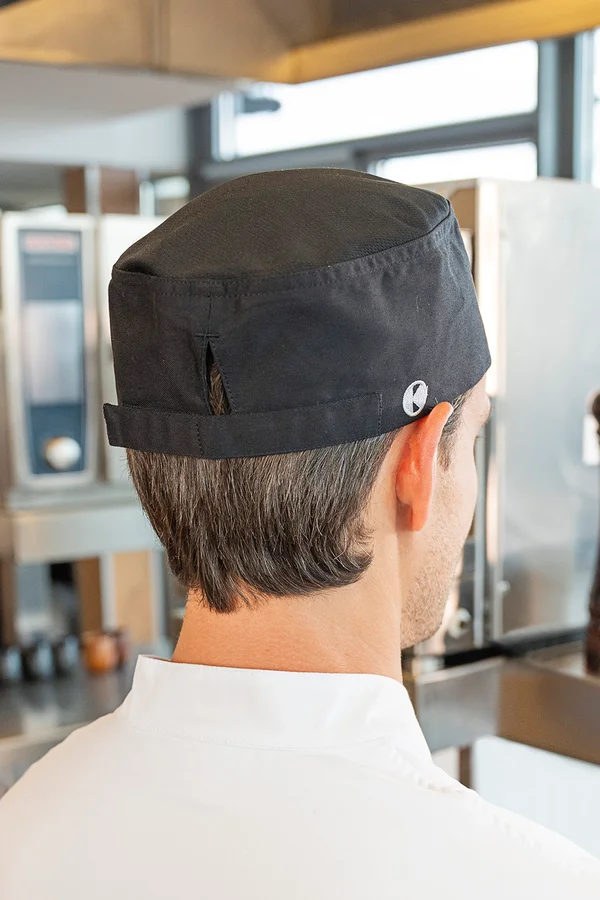 Beanie mit Netzeinsatz Black (ca. Pantone 419C)