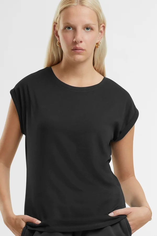 Ladies Extended Shoulder Tee Black