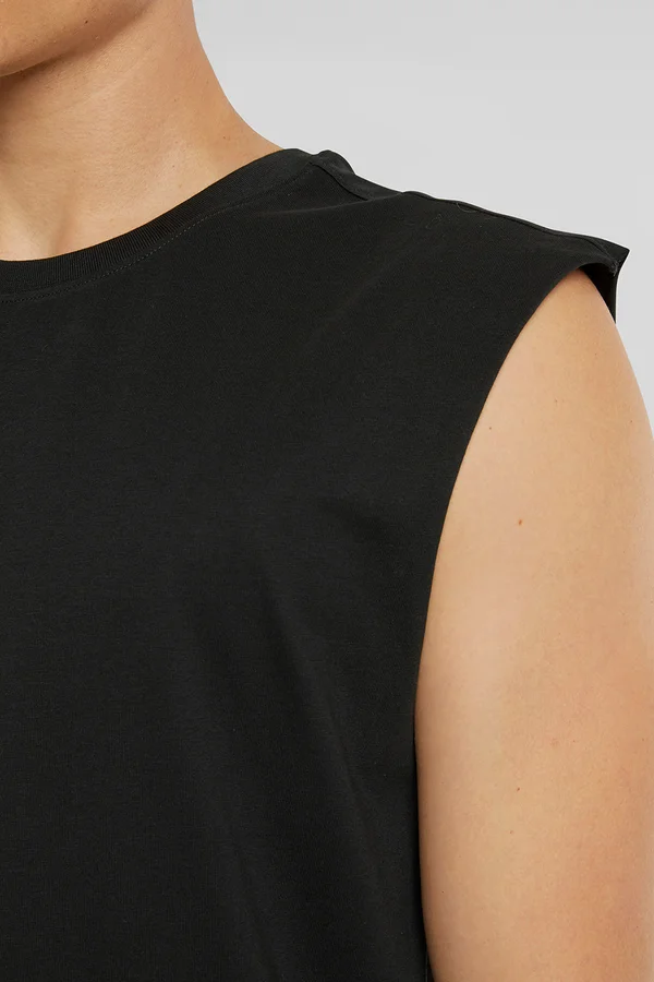Sleeveless Tee Black
