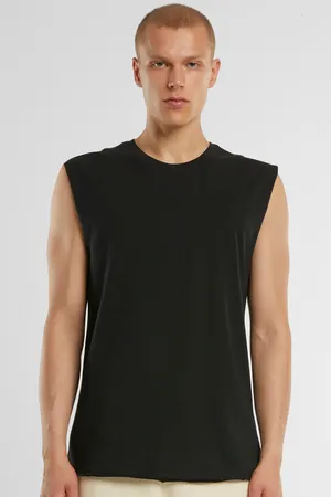 Sleeveless Tee Black
