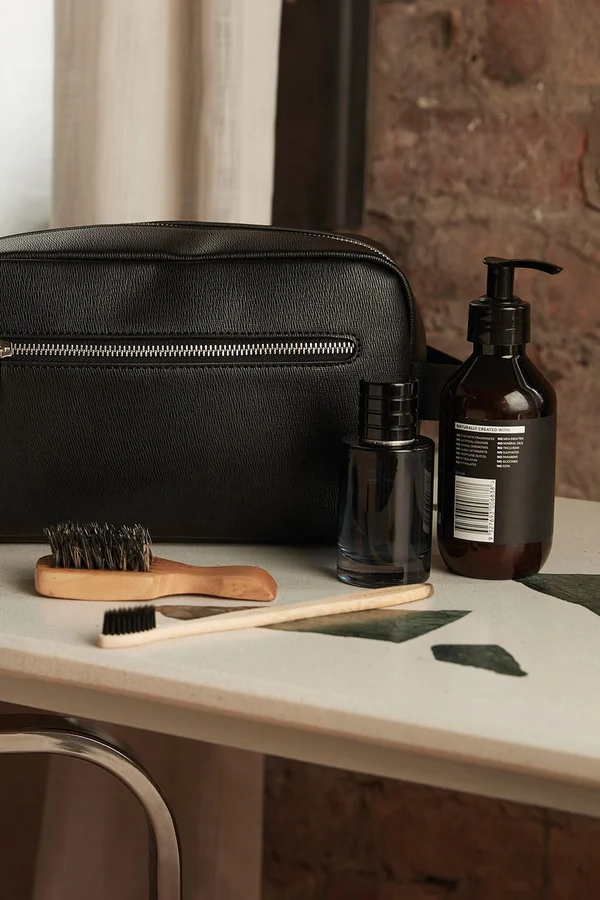 Tailored Luxe Wash Bag Black