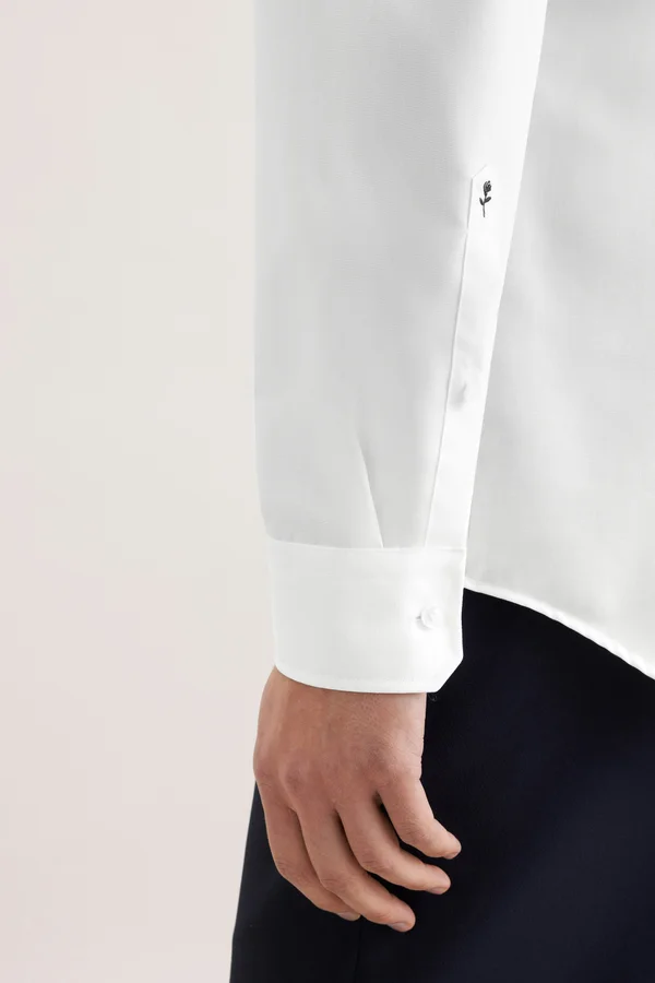 Men´s Shirt Shaped Fit Extra Longsleeve White